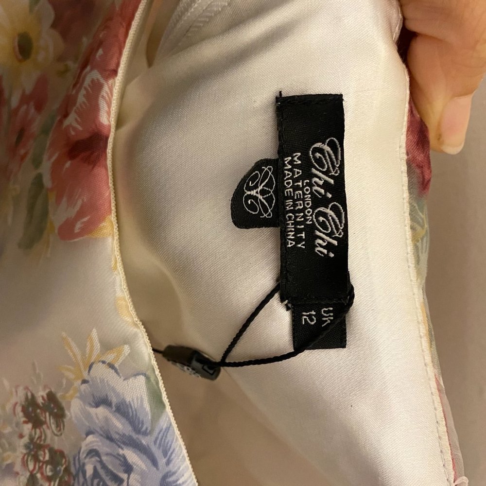 Chi Chi London Maternity Floral Dress - Picture 5 of 5